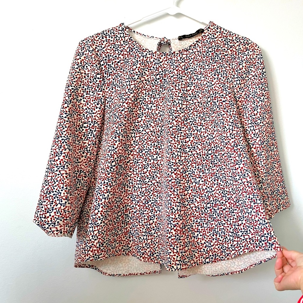 Zara Basic Three Quarter Sleeve Tied Up Open Back Wide Blouse w Vines Small
